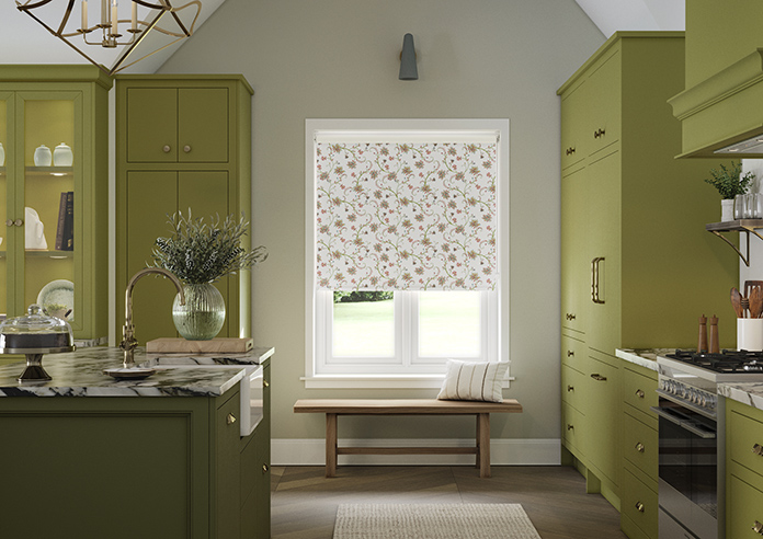 Kentwell, Cinnbar - Roller Blind - Image 3